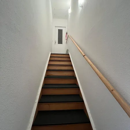 In Neuenhagen 아파트 Hollaender