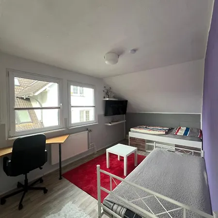 아파트 In Neuenhagen Hollaender