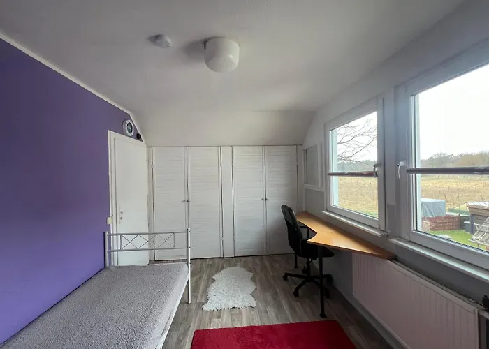 In Neuenhagen * Hollaender